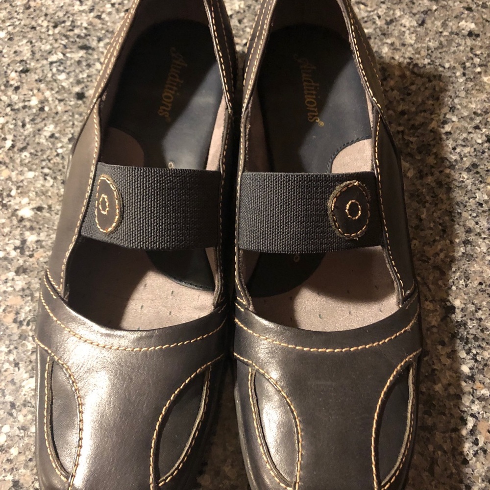 Women’s shoes